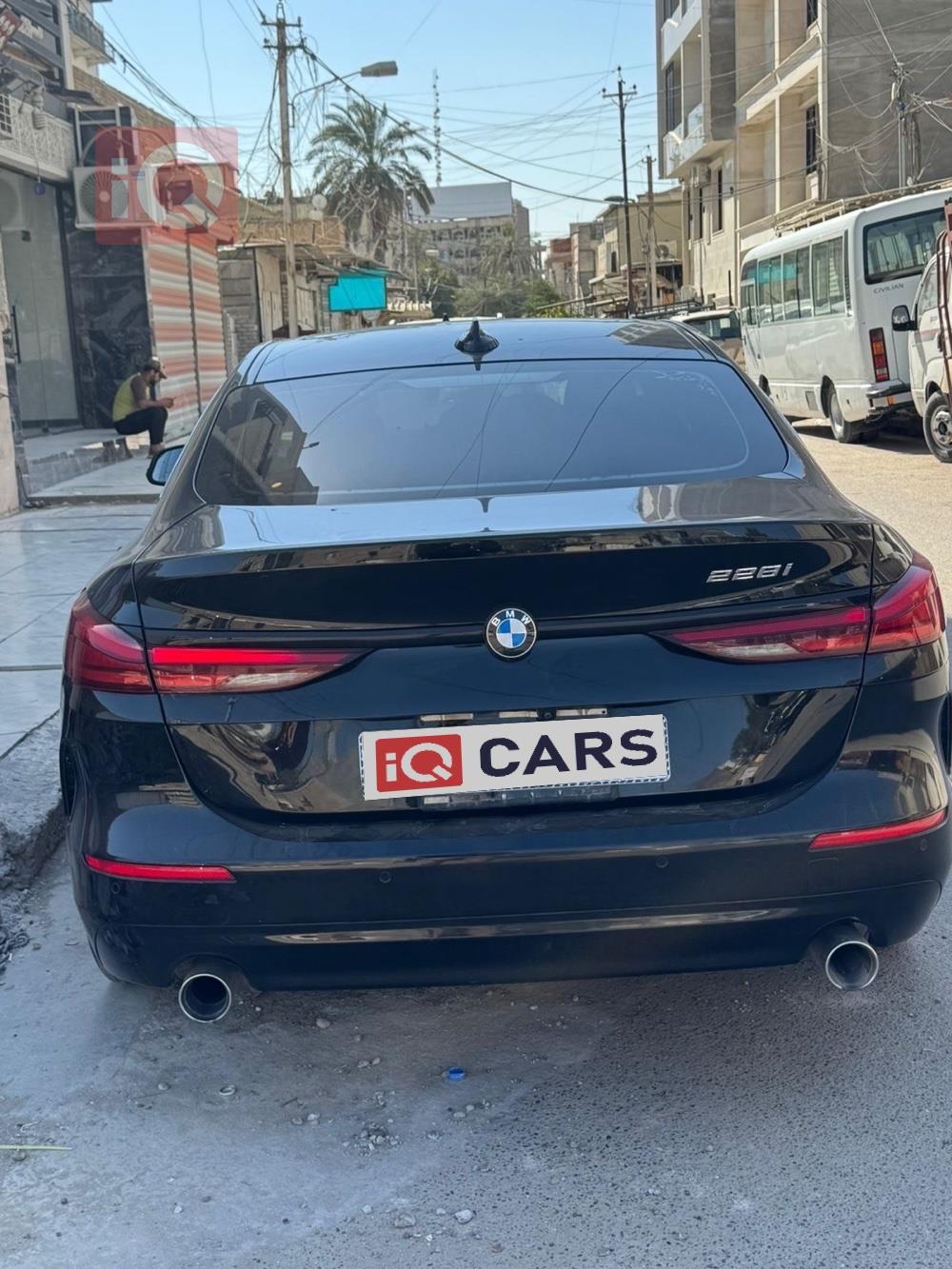 بي ام دبليو الفئة 2